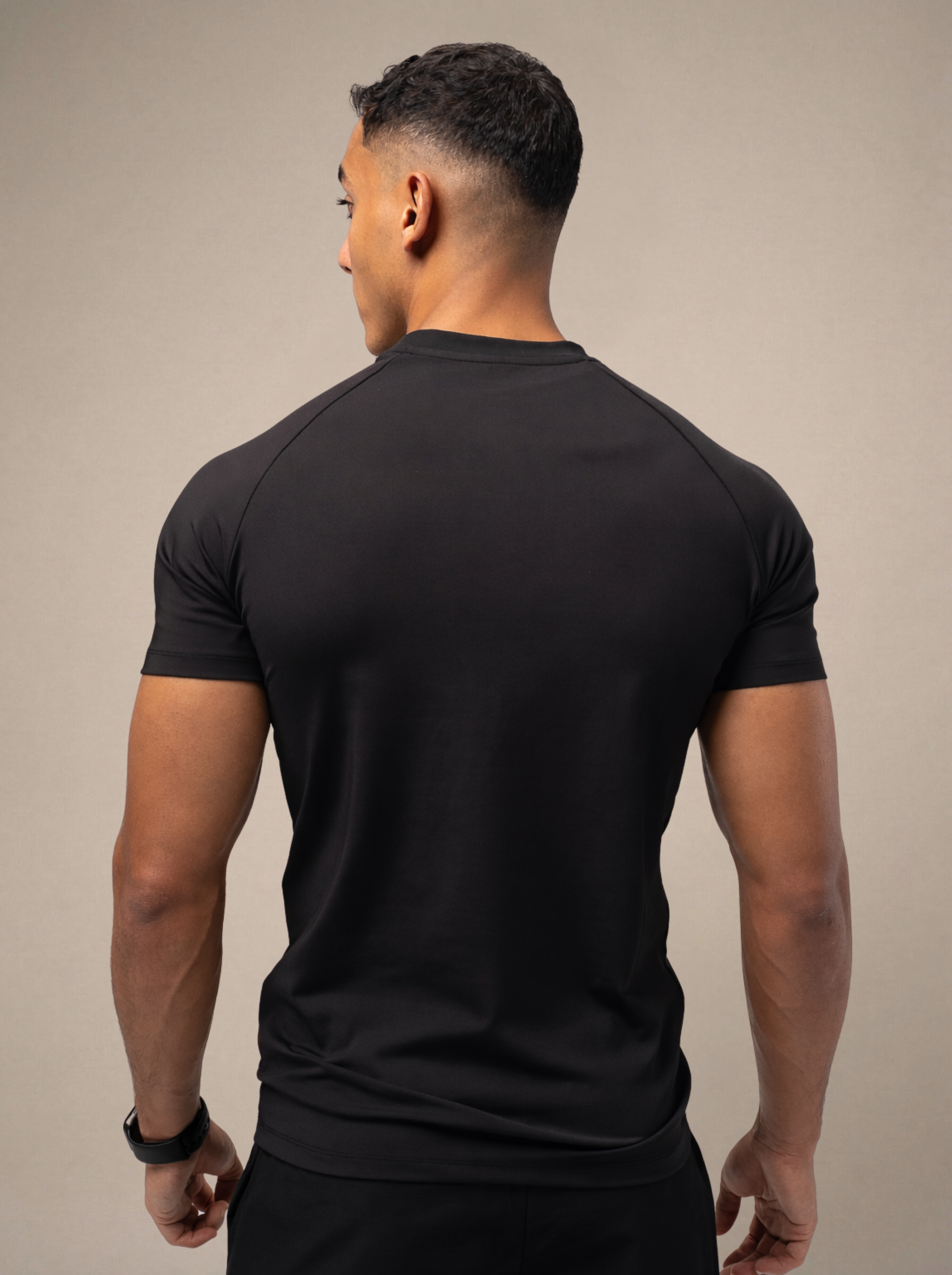 Black V T-SHIRT
