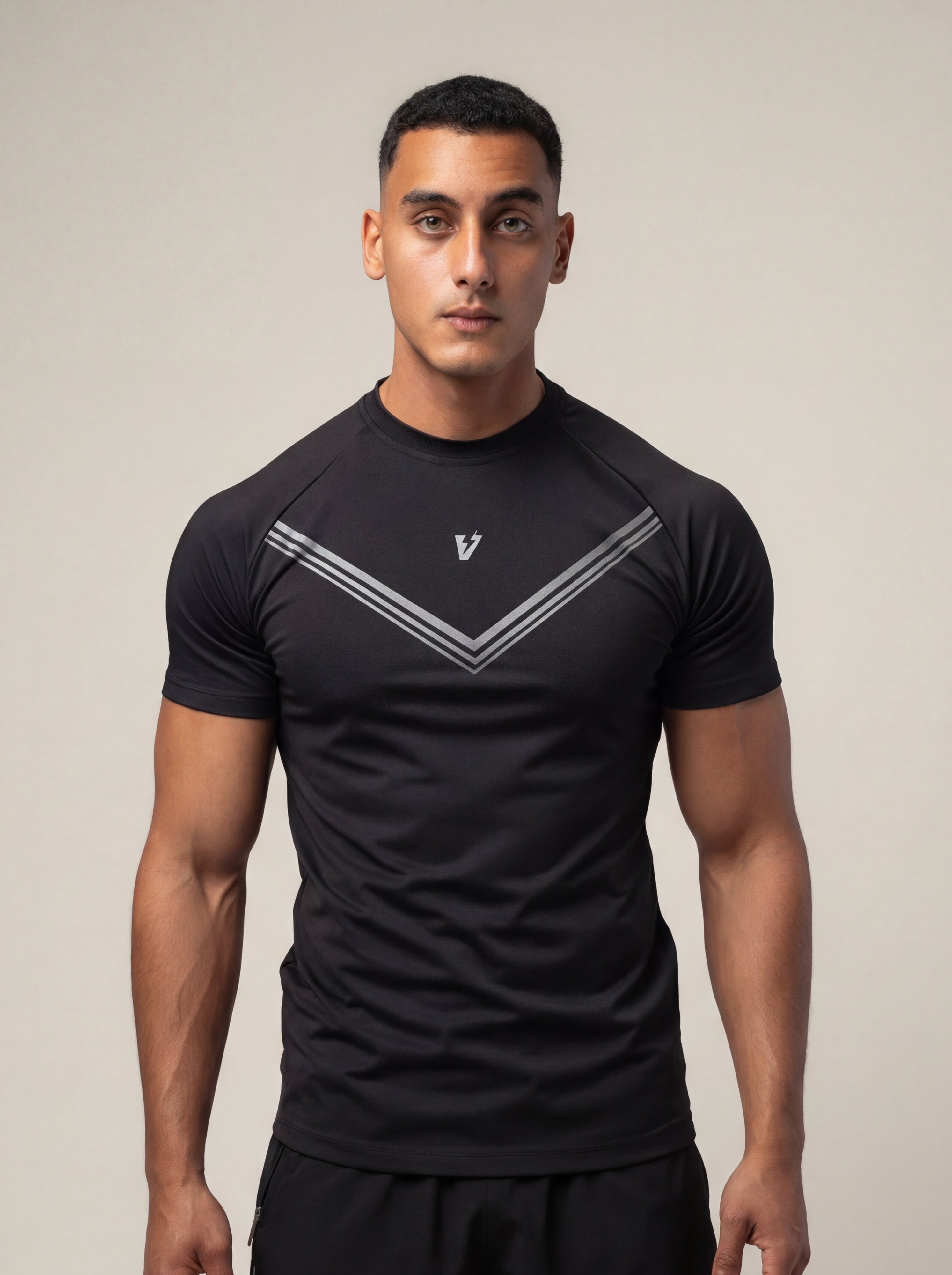 Black V T-SHIRT