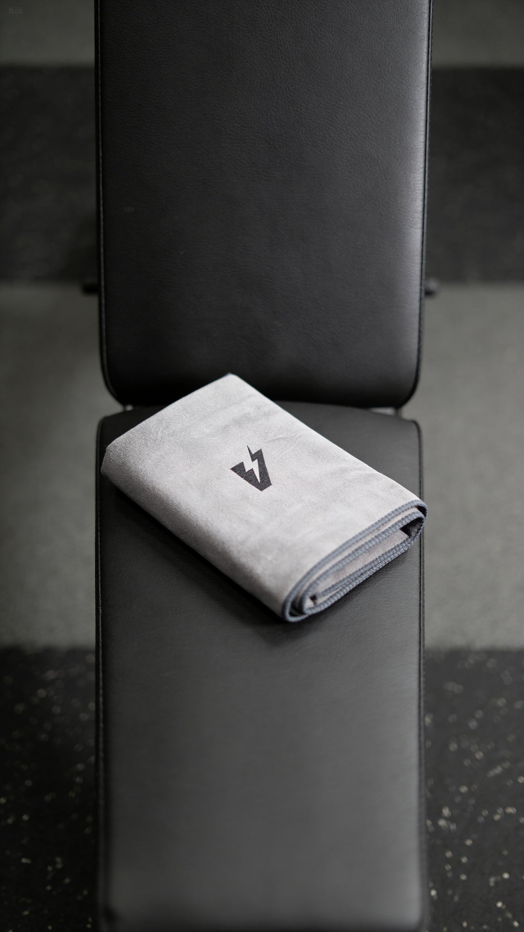 V GYM TOWEL
